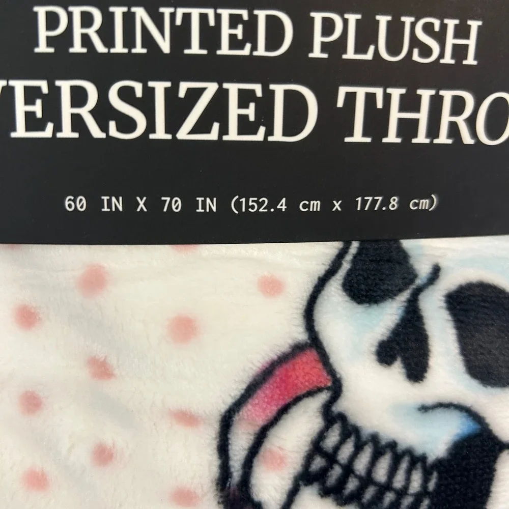 Ed Hardy Printed Plush Oversized Throw Blanket Tattoo Skull Heart Pink 60x70 NEW